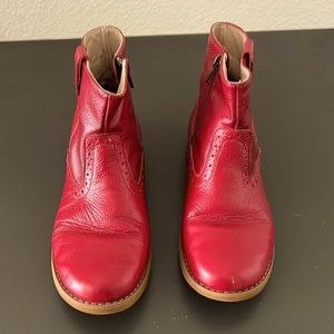Elephantito red ankle boots. Size 2 (UE 33)